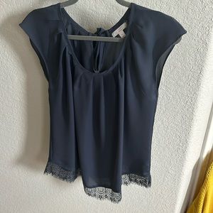 Lauren Conrad grey blouse size medium